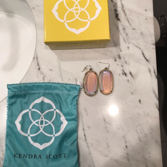 *RARE* Kendra Scott Danielle earrings - Picture 1 of 2